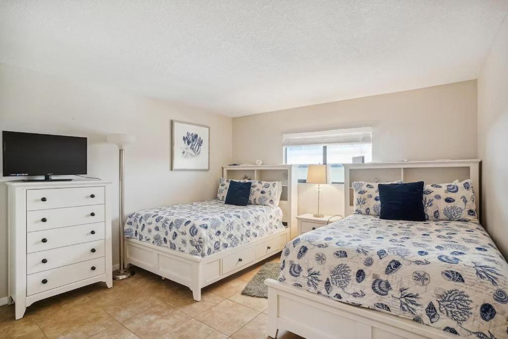 Beach Palms- Unit 102 Clearwater Beach Exteriör bild